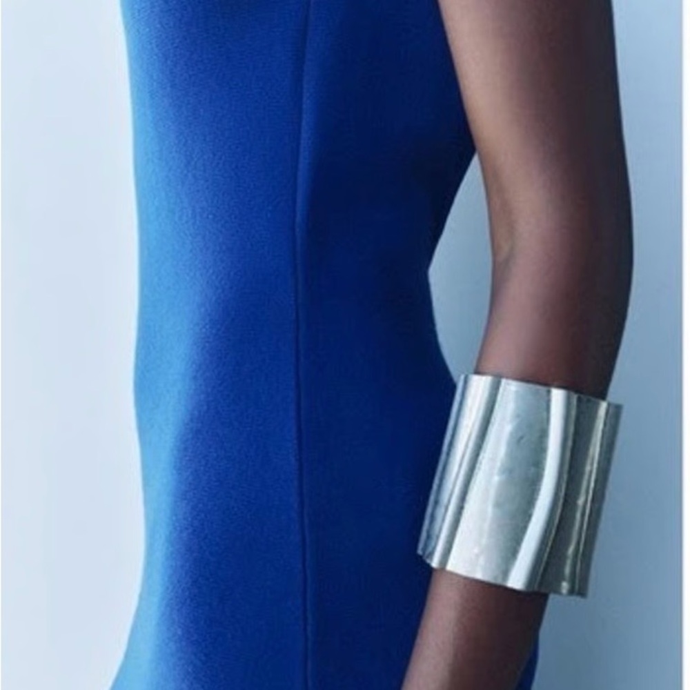 NWT. Zara Bluish Viscose Blend Knit Midi Dress with Open Back. Size L - Picture 5 of 5